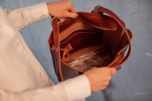 Premium Genuine Leather Fringe Handbag for Women – Vintage Boho Style Shoulder <b>Bag</b> with Tassels & <b>Studded</b> Detail - Product Image 2