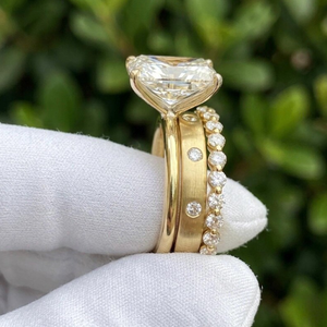 Exclusivo Anillo de Compromiso de Oro con Diamante Cultivado en Laboratorio de Corte Radiante de 3 Quilates, Certificado IGI, E VVS2 VS1, Halo Oculto, Biseles, Anillo de Boda - Product Image 5