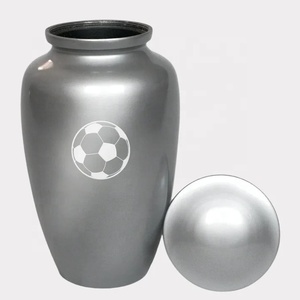 Urne funéraire en métal gris en forme de ballon de football avec finition mate, pour cendres commémoratives, récipient funéraire - Product Image 3
