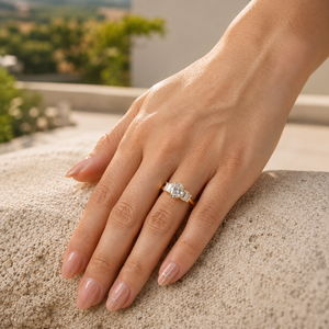 Bague de fiançailles en or jaune plaqué 14 carats avec moissanite, cinq pierres, bague de demande en mariage, diamant taille ovale, pour femme - Product Image 6