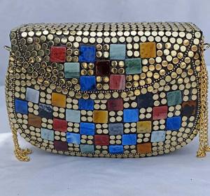 Bolsos de Metal con Cuentas de Latón y Resina para Mujer, para Usar en Fiestas, GC-BG-335, Disponibles al Mejor Precio de Exportador Indio - Product Image 1