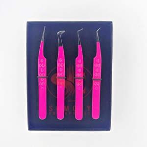 Pinzas de Acero Inoxidable para Pestañas con Diseño de Corazón y Etiqueta Personalizada Profesional, con Agarre Duradero y Punta Fina de 10 mm de Longitud - Product Image 1