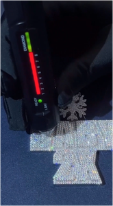 Colgante y Dije Personalizados de Moissanita Iced Out de Plata de Ley 925, Estilo Hip Hop Unisex con Engaste Completo y Opción de Letra Personalizada - Product Image 3