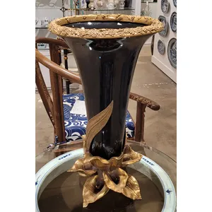 Vase à fleurs décoratif en fer forgé fait main pour maisons contemporaines – Décoration intérieure de luxe haut de gamme - Product Image 2