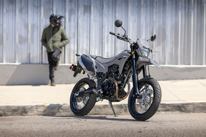 Motocyclette Kawasaki KLX 230SM 2023 - Product Image 3