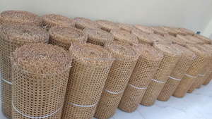 Rouleau de mailles en rotin naturel pour meubles faits à la main, décoration murale et conception de maison écologique et durable - Product Image 5