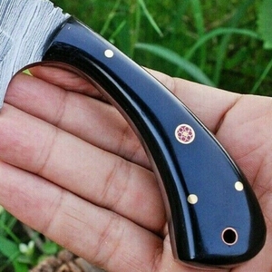 Couteau à dépecer miniature en acier Damas fait main avec manche en corne, lame fixe, couteau de chasse et de camping EDC, fabricant OEM ODM - Product Image 4
