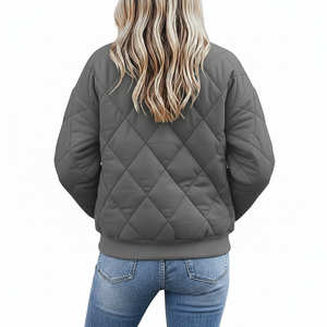Blouson d'hiver matelassé respirant et coupe-vent pour femme, avec capuche et fermeture éclair, personnalisable avec logo, vente en gros - Collection 2026 de haute qualité - Product Image 2