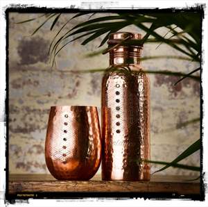 ขวดทองแดงแท้แบบเรียบง่าย ความจุ 1000 มล. 750 มล. 500 มล. ป้องกันการรั่วซึม บรรจุภัณฑ์กล่องสีน้ำตาลเรียบง่าย ผิวสัมผัสสีโรสโกลด์ - Product Image 5