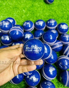 Pelota de Cricket Salstar de Primera Calidad, Fabricada con Cuero Vacuno de Primera Selección, Color Amarillo, Talla Juvenil, Colores y Logotipo Personalizables - Product Image 3