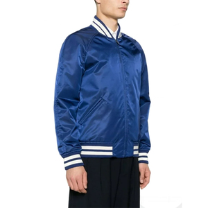 Veste de baseball en satin bleu pour homme avec bordure blanche, col rabattu, fermeture éclair, coupe classique, style preppy, veste bomber en polyester - Product Image 2