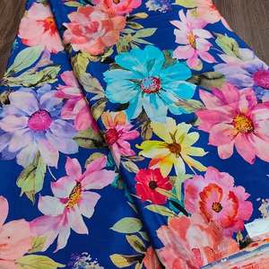 Tissu imprimé numérique 100% polyester, tissu tissé imprimé floral pour robe, chemisier, vêtement, textile en gros - Product Image 4