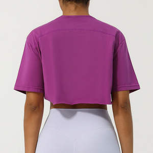 T-shirts courts ajustés respirants pour femmes, grande taille, avec logo graphique, personnalisables OEM, collection automne - Product Image 2