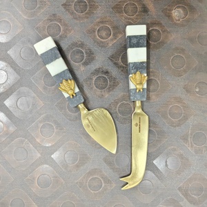 Juego de Cuchillos para Queso de Acero Inoxidable Chapado en Oro, Mango de Mármol, Diseño Moderno y Simple, 5 Pulgadas, Apto para Lavavajillas, para Cocina y Hogar - Product Image 2