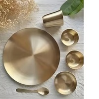 Service de table en laiton pour l'hôtellerie, vaisselle traditionnelle indienne Thali, vente en gros, articles de table faits à la main pour hôtel, restaurant, maison, restauration