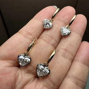Nouvelles boucles d'oreilles élégantes et stylées en diamant en forme de cœur, cultivé en laboratoire, pour femmes, pour les soirées et le quotidien. - Product Image 2