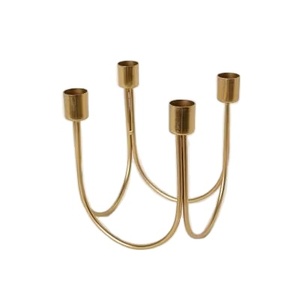 Bougeoir élégant en métal Décoration de table de qualité supérieure Parfait pour les fêtes et les événements Disponible en différentes tailles et design - Product Image 1