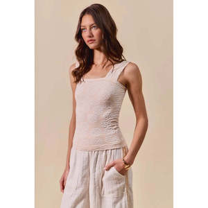 เสื้อกล้ามไร้ตะเข็บลายดอกไม้สองสีสำหรับผู้หญิง ยี่ห้อเวโลโร ไซส์ S - Product Image 3