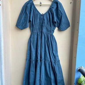 Vestido Midi Casual Verde para Mujer, Escote Corazón, con Estampado Floral, Tela de Algodón, Detalle Bordado y con Borlas - Product Image 1