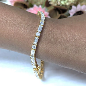 Pulsera de tenis de diamantes cultivados en laboratorio de 6.75 ct con corte baguette, oro amarillo macizo de 14k, diamantes rellenos de lujo certificados por IGI, regalo de boda para - Product Image 1