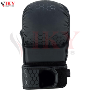 ถุงมือ MMA สำหรับฝึกซ้อมศิลปะการต่อสู้ วัสดุหนัง PU ครึ่งนิ้ว สีดำ ลายพิมพ์ดีไซน์แบบมีเท็กซ์เจอร์  ผู้ผลิตคุณภาพดี สินค้ามาใหม่ - Product Image 2