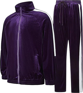 Ensemble de sport de luxe pour homme en velours violet foncé, décontracté, deux pièces, avec bande latérale blanche professionnelle - Product Image 2