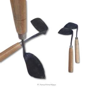 Mini-sarcloir de désherbage de haute qualité 13,5 cm en acier massif, outil manuel avec manche en bois pour l'élimination de l'herbe - Product Image 3