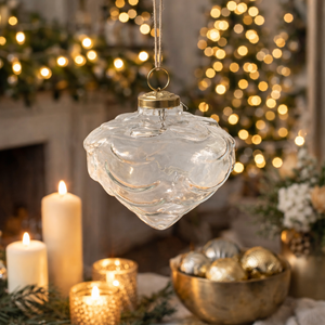 Boule de Noël suspendue en verre transparent pour la décoration de la maison pendant les fêtes |   Décoration artisanale élégante pour toutes les saisons. - Product Image 3