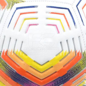 Ballon de football d'entraînement officiel professionnel en PU 2026, haute qualité, léger, écologique, fabriqué au Pakistan - Product Image 4