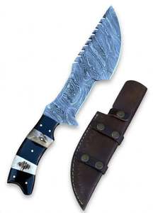 Outil de terrain artisanal en acier Damas, avec manche en corne de cerf noire - Product Image 1