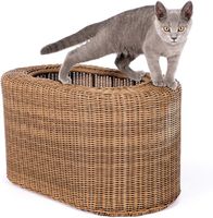 Comfortabele, kleine, zwarte rotanhol voor katten en honden om in te slapen, gemaakt van hout en bamboevezels.
