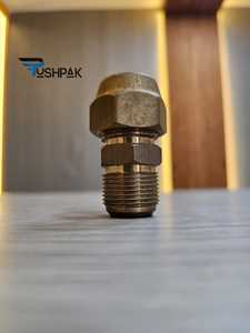 Conector de Clase 4 para Industria Pesada, Acabado Natural Pulido, Tamaño Métrico e Imperial en Pulgadas, Cuerpo Redondo, Rosca Derecha - Product Image 1