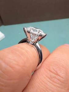 Anillo de Compromiso con Diamante Solitario de Corte Brillante Redondo de 5.00 CT, Plata de Ley 925, Regalo de Moda para Mujer, para Aniversario de Bodas o Fiesta - Product Image 3