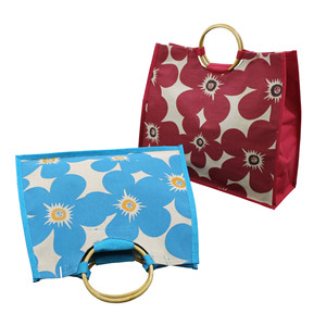 Sac de courses et d'épicerie en tissu Juco à poignée en bois à motif floral, taille moyenne, ouverture supérieure, avec logo personnalisé, modèle 2026, le plus vendu - Product Image 6