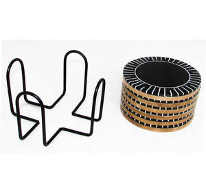 Sous-verre rond en bois avec motif blanc, idéal pour une mise en ordre impeccable de la table, des zones repas, des bureaux et des tables de café, provenant d'Inde. - Product Image 4