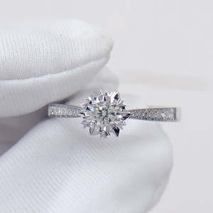 Nouvelle Bague Tendance pour Femme en Argent Sterling 925, Motif Étoile, Taille Brillant, Zirconium Diamant, pour Mariage et Fiançailles, Cadeau Éternité Fleur - Product Image 1