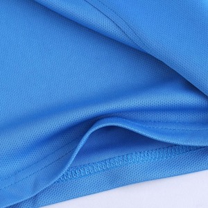 Polo à manches courtes bleu pour homme, couleur unie, décontracté, tricoté en piqué, boutonné, coupe classique - Product Image 4