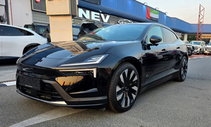 Polestar 4 Sedán con Paquete de Rendimiento de Motor Dual, Batería de Litio, Tracción en las Cuatro Ruedas, Asientos de Cuero y Techo Panorámico - Product Image 6