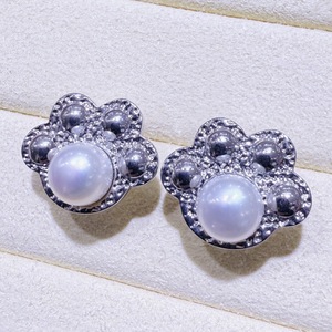 Zhuji 14K Gold-Injected Freshwater Pearl Mantou Bead Cat Claw Earrings <b>Highlighting</b> Fresh Water Beads - Product Image 1
