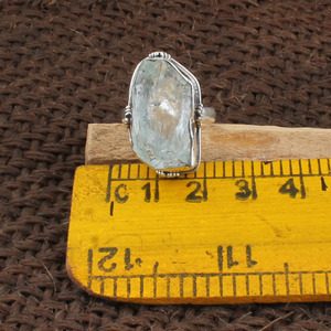 Anillo de Boda Clásico de Plata de Ley Hecho a Mano con Engaste de Bisel de Aguamarina, Gema Natural con Borde Punteado, Piedra de Nacimiento de Marzo - Product Image 2