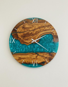 Horloge murale scandinave DIY rustique en bois d'olivier et résine époxy, style rivière, horloge personnalisée, horloge artistique en bois - Product Image 2