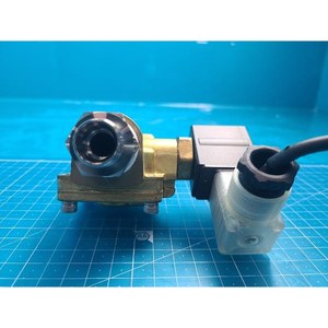 Válvula Solenoide Pilotada SMC VXD2150-06-5D71 Usada Como Parte del Equipo Legacy Semiconductor - Product Image 6