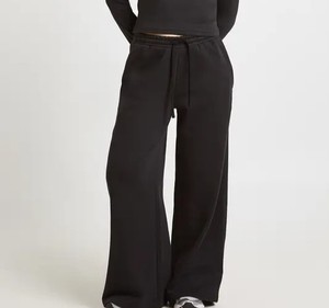 Conjunto de Dos Piezas para Mujer: Sudadera Oversize con Cuello Redondo y Pantalones Anchos, Fabricante de Marca Privada con Logotipo Personalizado, OEM con Logotipo Personalizado - Product Image 5