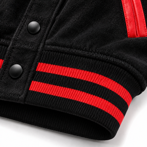 Chaqueta de la hermandad Delta con bordado de letras griegas en chenilla, lana negra, ribete rojo y detalles en cuero. - Product Image 5