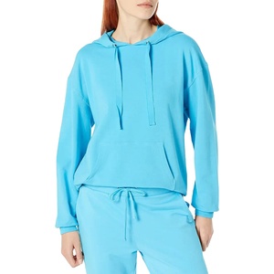 Sweat à capuche court 350 GSM pour femme, style sportif et décontracté, coupe américaine ample, personnalisable avec logo, pour activités de plein air - Product Image 3