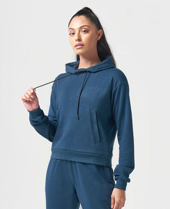 Conjunto de sudadera con capucha de algodón con cremallera 1/4 para mujer - Product Image 4