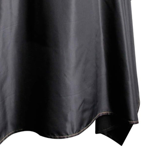 Cape de Coiffure Professionnelle Noire et Or en Polyester Résistante à l'Eau, Cape de Barbier Réutilisable avec Fermeture à Boutons Ajustable pour Salon de Coiffure - Product Image 6