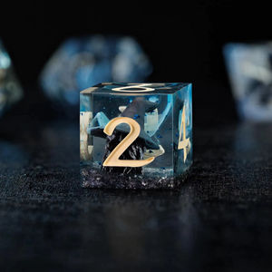 Jeu de dés en résine pour joueurs professionnels, dés polyédriques équilibrés en résine pour jeux de rôle de table haute précision, fournitures de jeu en gros - Product Image 1