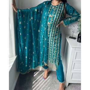 ชุดเซ็ตผู้หญิงสีแดง ดีไซน์เนอร์ ND เสื้อตัวยาว กางเกง ผ้าคลุมไหล่ สไตล์หรูหรา ไซส์ M - Product Image 5