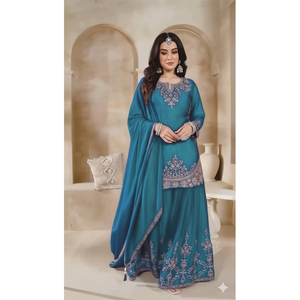 Hermosa Colección de Ropa India de Diseño, Traje Sharara de Seda Chinnon Pesada con Bordado para Mujer a Bajo Precio - Product Image 1